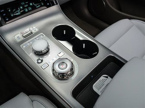 New 2026 Genesis GV70 2.5T Advanced AWD/4WD image 24