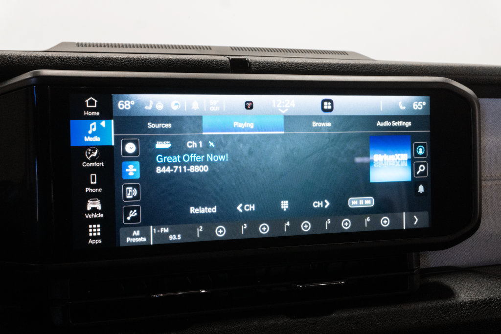 Used 2024 Jeep Wrangler Unlimited w/ Convenience Group AWD/4WD image 20