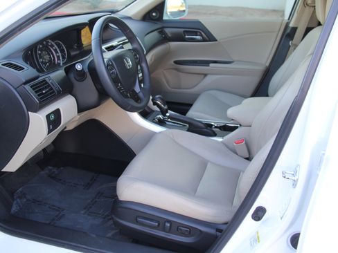 Used 2015 Honda Accord EX-L image 22