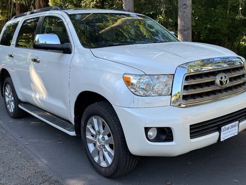 Used 2016 Toyota Sequoia Platinum AWD/4WD image 5