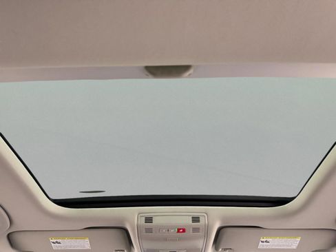 Used 2023 Volkswagen Jetta SEL image 12