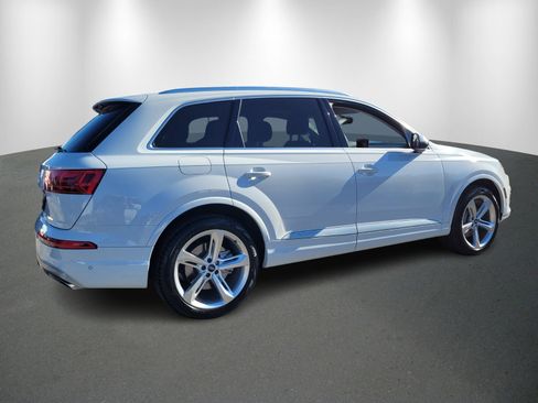 Used 2019 Audi Q7 3.0T Prestige image 7