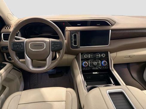 Used 2023 GMC Yukon XL Denali image 22