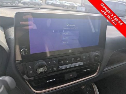 Used 2024 Toyota Grand Highlander AWD Hybrid image 22