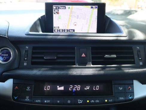 Used 2015 Lexus CT 200h w/ Navigation Package FWD image 35