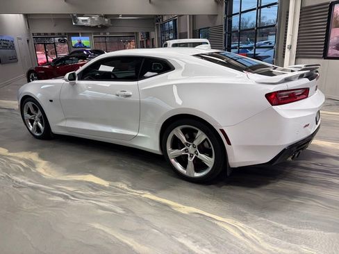 Used 2018 Chevrolet Camaro SS image 40