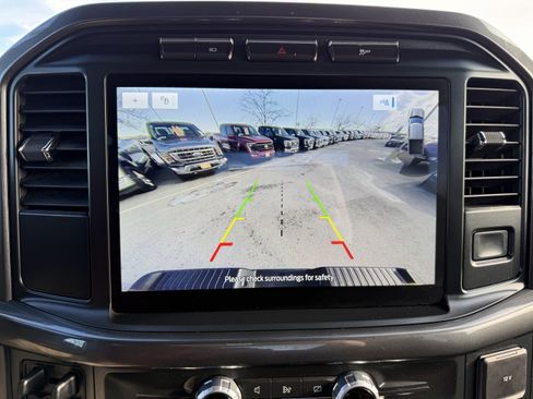 Certified 2022 Ford F150 XLT w/ Equipment Group 302A High image 23