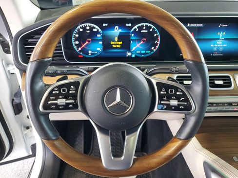 Used 2022 Mercedes-Benz GLS 450 4MATIC image 23