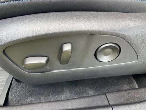 New 2026 Chevrolet Equinox EV LT image 17