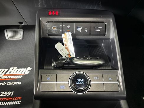 Used 2024 Hyundai Kona SEL w/ Convenience Package FWD image 20