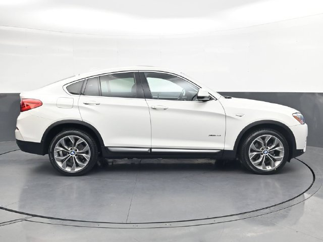Used 2018 BMW X4 xDrive28i AWD/4WD image 3
