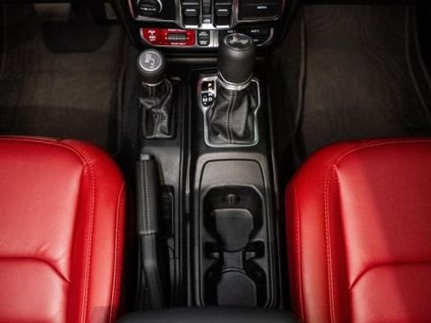 Used 2024 Jeep Wrangler Unlimited Rubicon 392 image 7