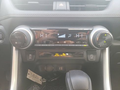 Used 2023 Toyota RAV4 XLE image 27