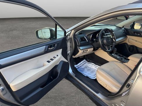 Used 2019 Subaru Outback 2.5i Premium image 9