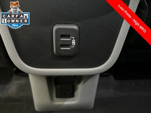 Used 2022 GMC Terrain SLT w/ LPO, Floor Liner Package FWD image 23
