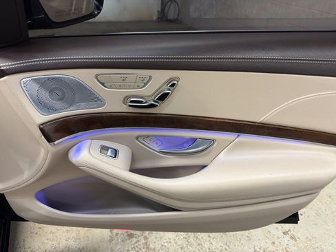 Used 2014 Mercedes-Benz S 550 Sedan image 21