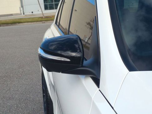 Used 2023 Mercedes-Benz GLE 350 image 13