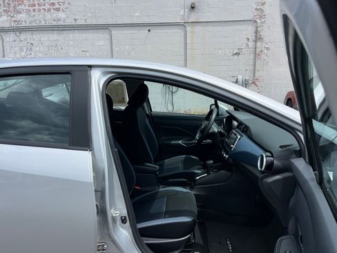 Used 2025 Nissan Versa SV FWD image 26