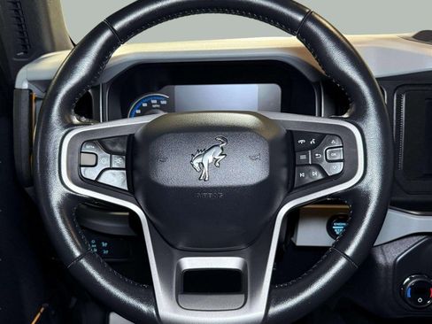 Used 2021 Ford Bronco Badlands w/ Sasquatch Package image 22