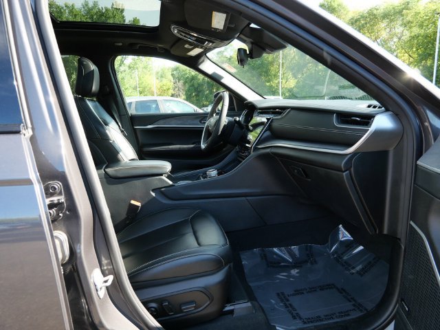 Used 2024 Jeep Grand Cherokee Limited 4xe AWD/4WD image 8