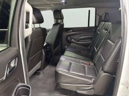 Used 2019 GMC Yukon XL SLT w/ Open Road Package RWD image 17