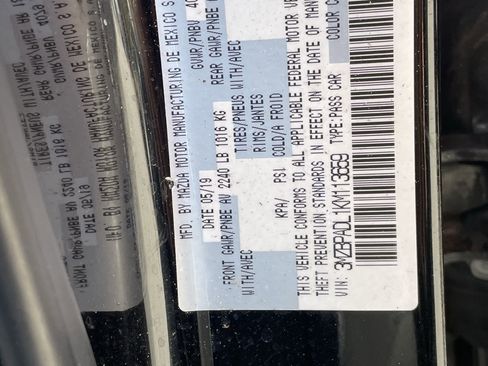 Used 2019 MAZDA MAZDA3 Sedan w/ Preferred Package image 34