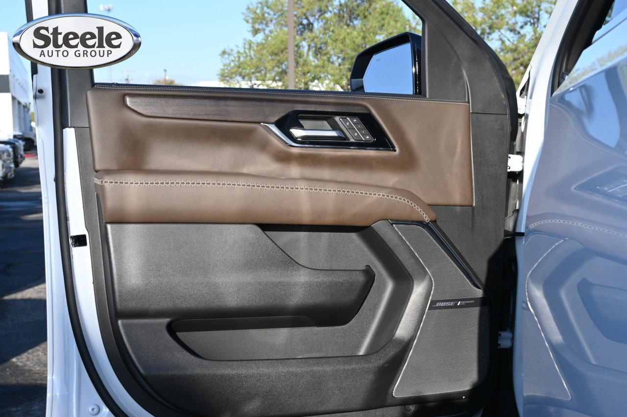 New 2026 GMC Yukon XL Denali Ultimate AWD/4WD image 19