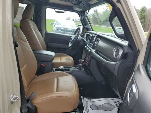 Used 2020 Jeep Gladiator Rubicon w/ LED Lighting Group AWD/4WD image 24