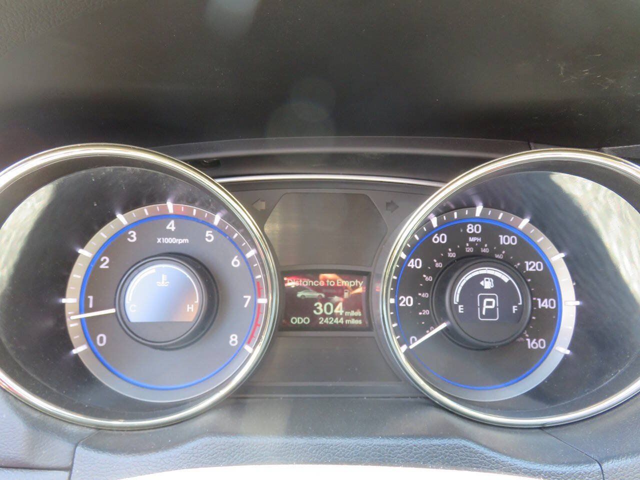 Used 2012 Hyundai Sonata Limited w/ Navigation Pkg FWD image 15