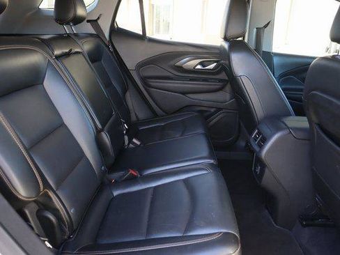 Used 2021 GMC Terrain SLT image 25