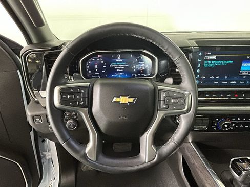 Used 2026 Chevrolet Silverado 1500 LTZ w/ LTZ Convenience Package II AWD/4WD image 17