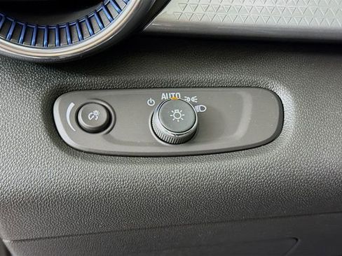 New 2026 Chevrolet Trax LT image 10