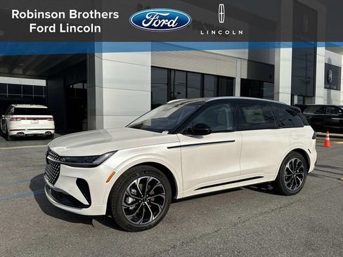 New 2026 Lincoln Nautilus Reserve image 1