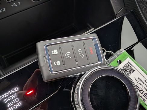 New 2026 Jeep Grand Cherokee L Limited image 20