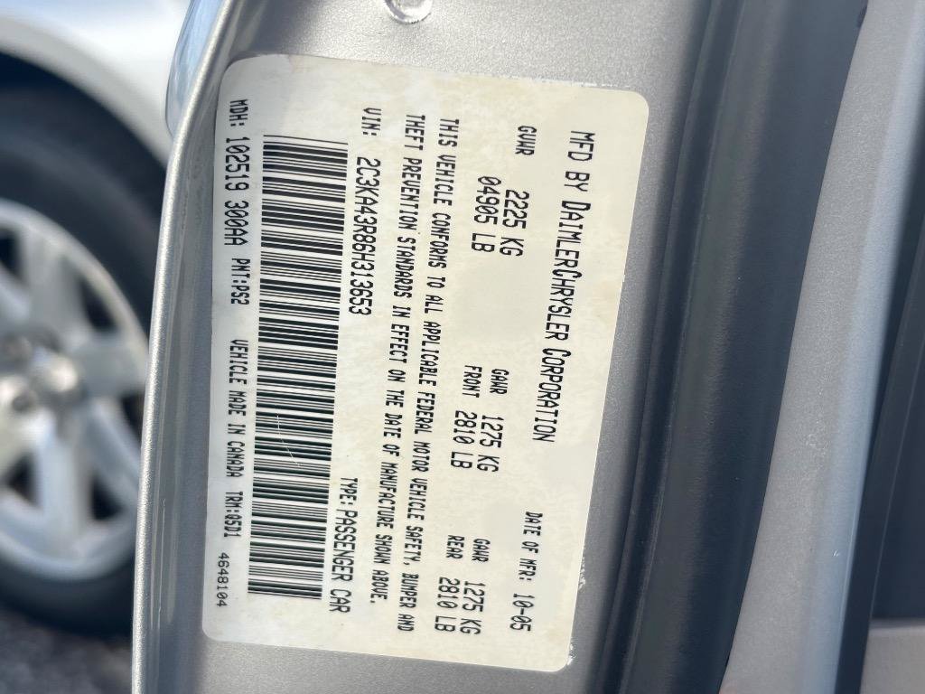 Used 2006 Chrysler 300 RWD image 42