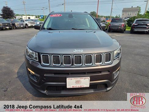 Used 2018 Jeep Compass Latitude w/ Popular Equipment Group AWD/4WD image 2