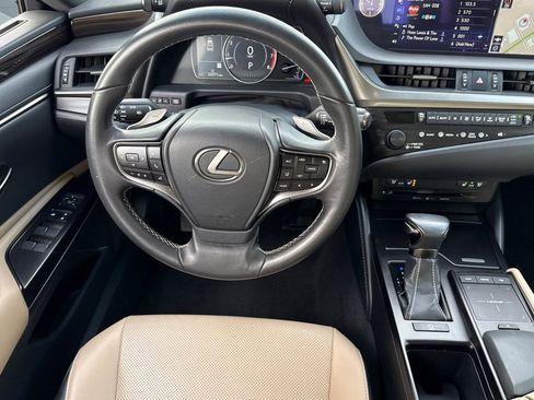 Used 2019 Lexus ES 350 w/ Premium Package image 28