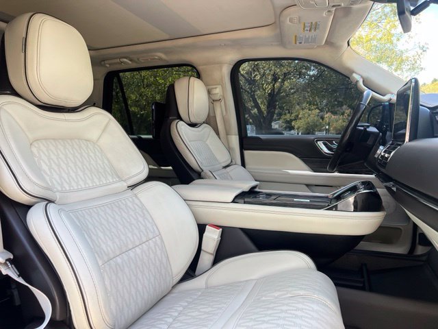 Used 2019 Lincoln Navigator Black Label AWD/4WD image 22