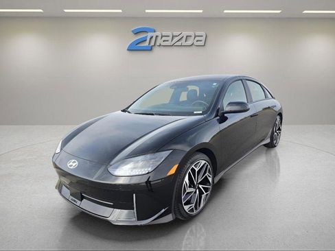 Used 2023 Hyundai Ioniq 6 SEL image 1