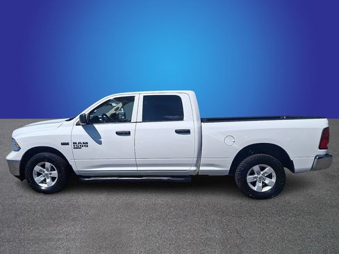 Used 2022 RAM 1500 Classic SLT AWD/4WD image 7