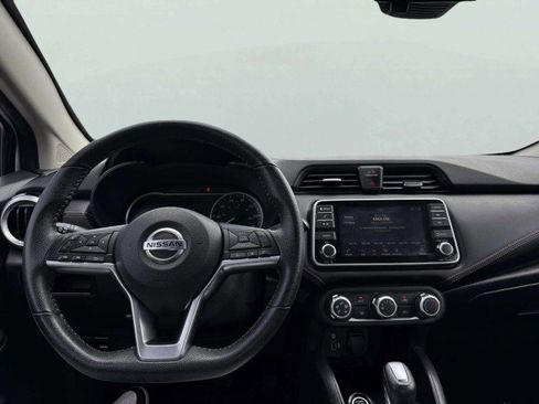 Used 2021 Nissan Versa SR image 27