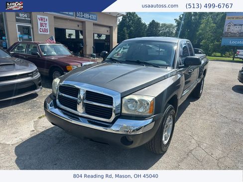 Used 2005 Dodge Dakota SLT w/ Trailer Tow Group RWD image 1