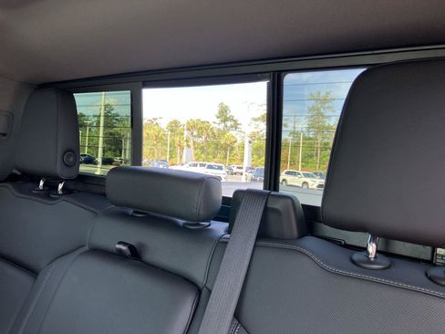 Used 2023 Chevrolet Silverado 1500 LTZ AWD/4WD image 26