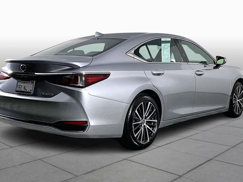 Used 2025 Lexus ES 300h w/ Premium Package image 12