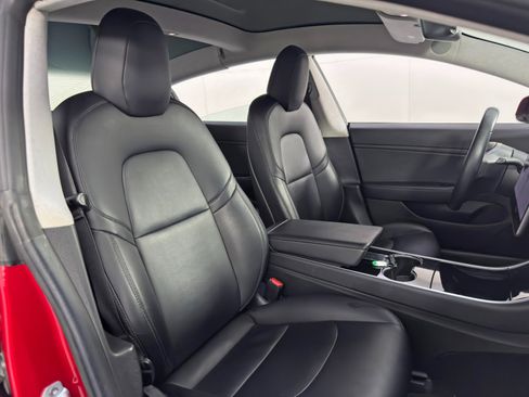 Used 2017 Tesla Model 3 Long Range image 33