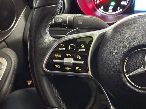 Used 2019 Mercedes-Benz C 300 Sedan w/ Parking Assistance Package image 31