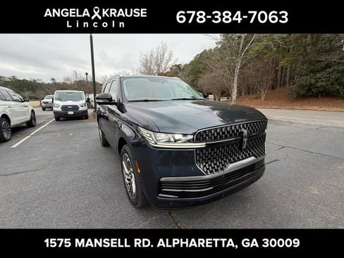 New 2025 Lincoln Navigator Reserve image 1