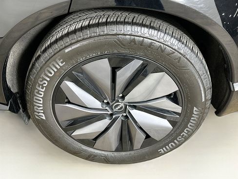 Used 2023 Nissan Ariya FWD image 11