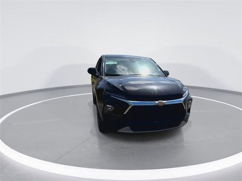 Certified 2023 Chevrolet Blazer LT image 2