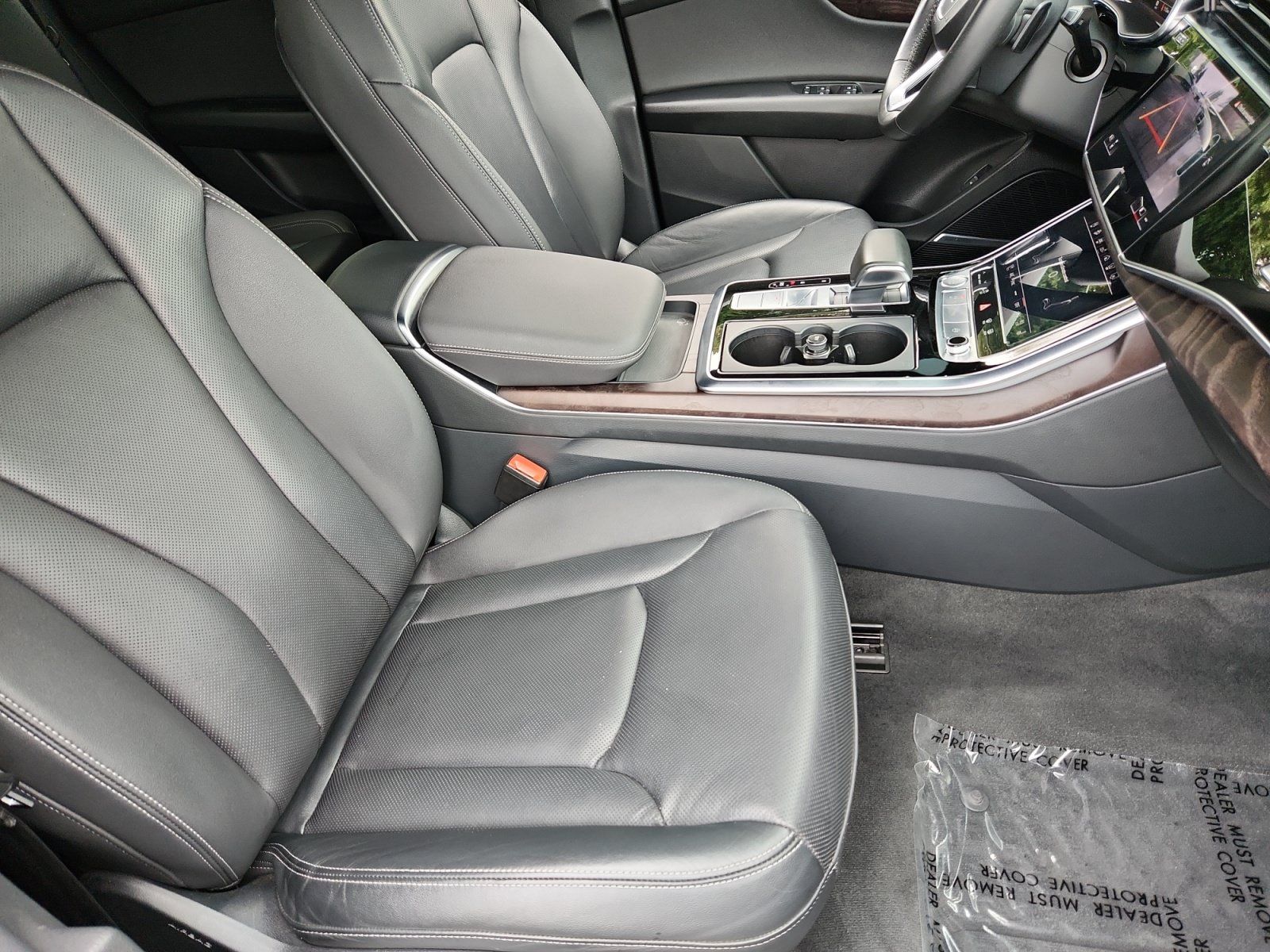 Used 2019 Audi Q8 Prestige AWD/4WD image 16